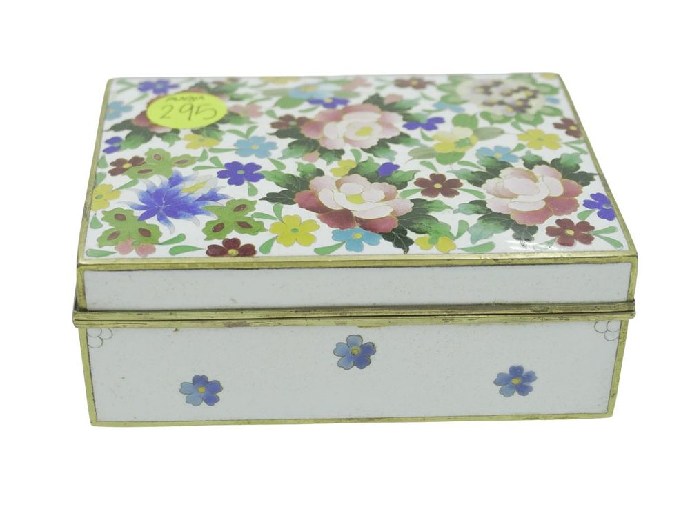 Lot 295: ANTIQUE JAPANESE ENAMEL CLOISONNÉ BOX