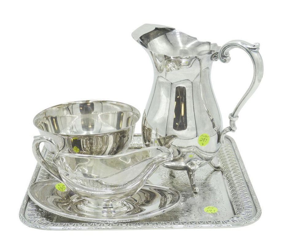 Lot 297: 4 pc VINTAGE SILVERPLATE TRAY - PITCHER - GRAVY - BOWL