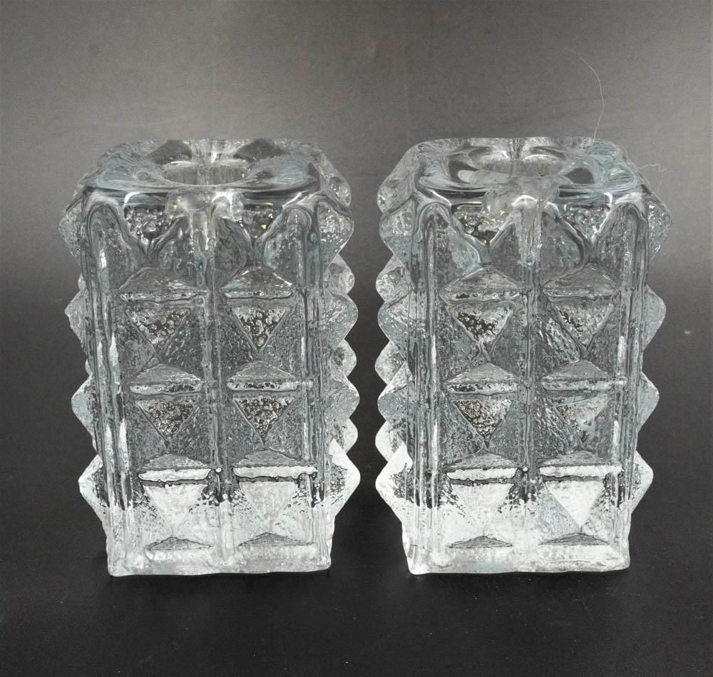 Lot 8: PAIR OF BLENKO DIAMOND PILLAR CANDLESTICKS