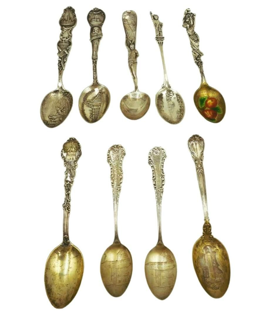 Lot 43: 9 ANTIQUE AMERICAN ORNATE STERLING SOUVENIR SPOONS