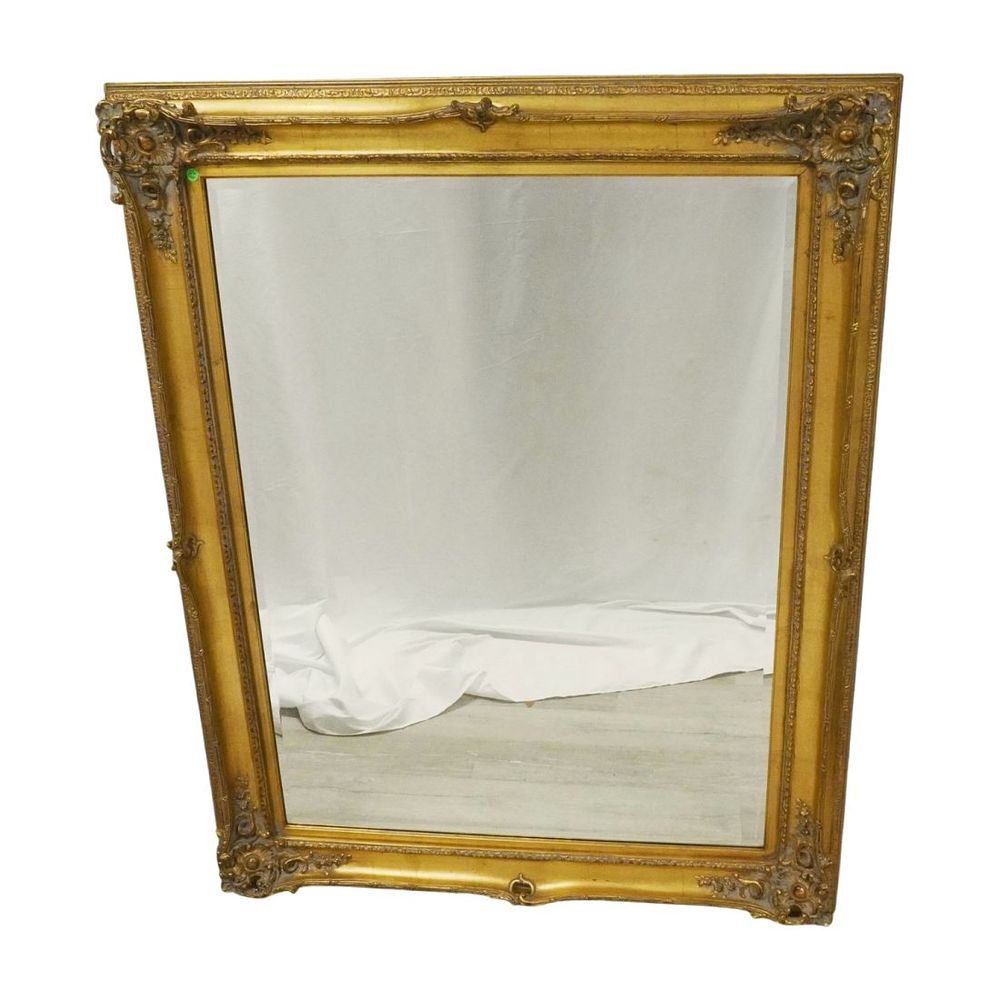 Lot 98: LARGE ORNATE WINDSOR ART GILT CARVED MIRROR