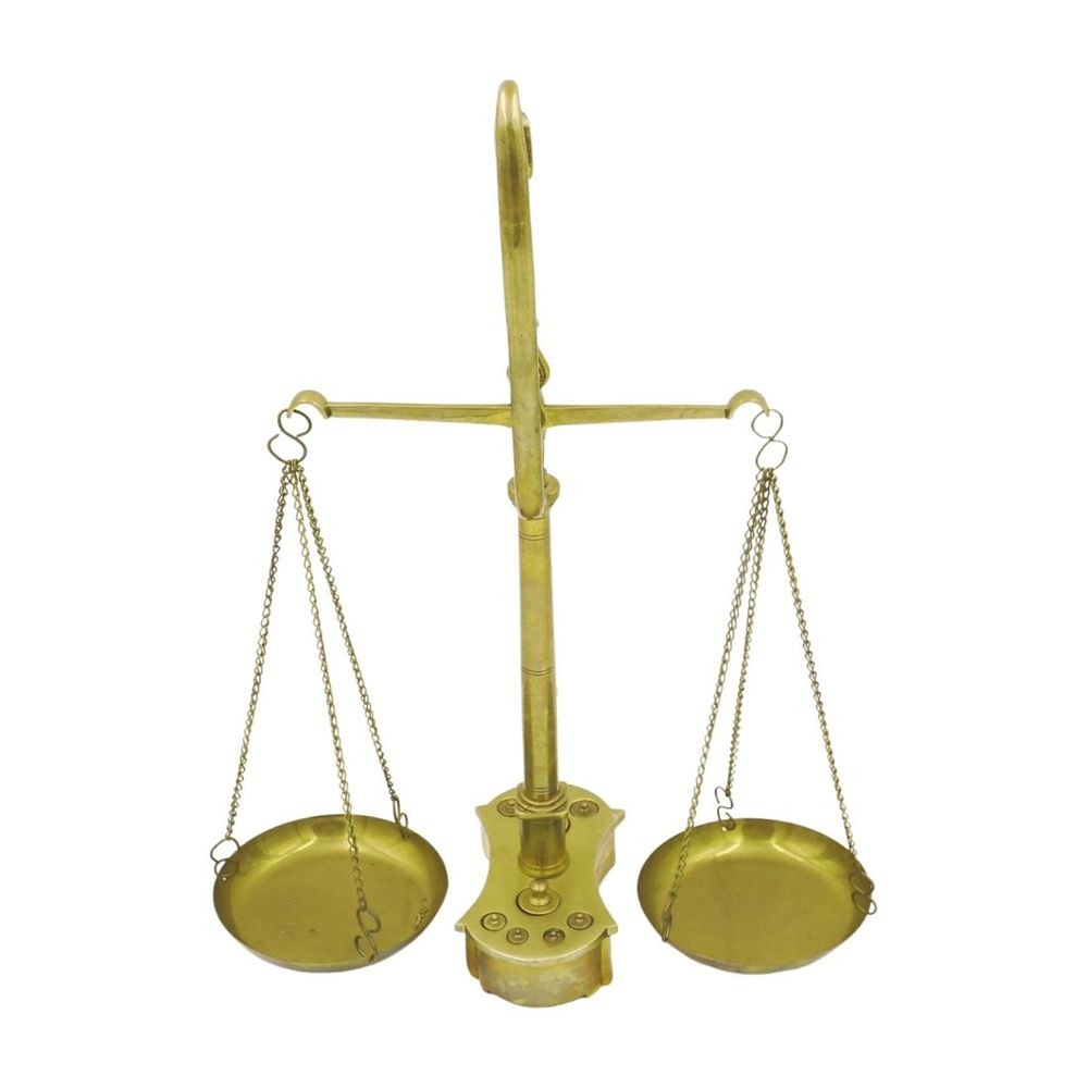 Lot 136: ANTIQUE MACO BRAGA BRASS APOTHECARY SCALE