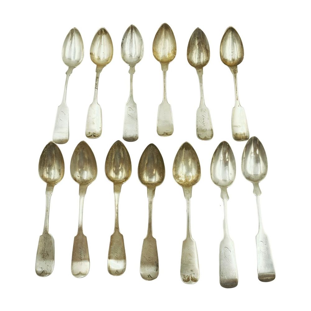 Lot 205: 13 ANTIQUE AMERICAN COIN SILVER SPOONS.