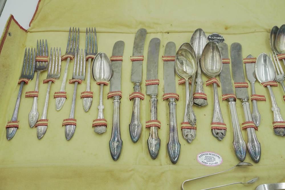 Lot 301: 49 PC 19th c SILVER PLATE VICTORIAN FLATWARE