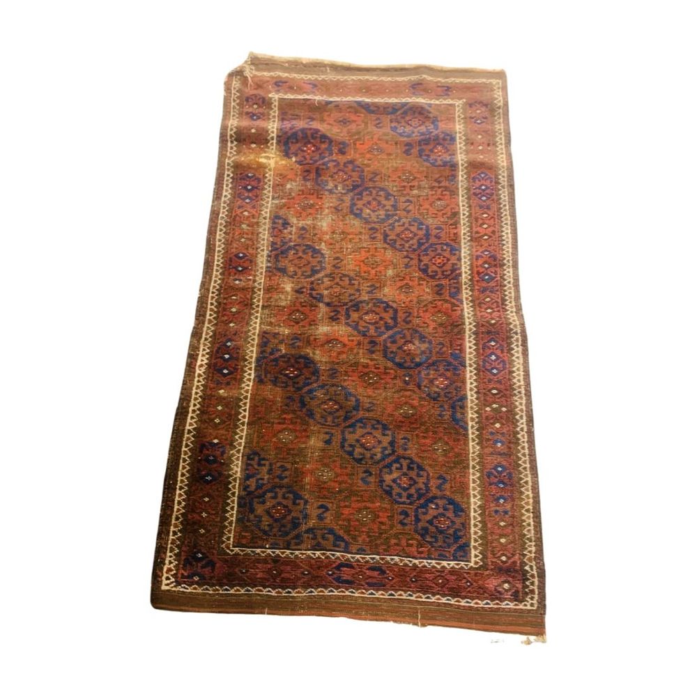 Lot 4: ANTIQUE TIMURI BALUCH RUG