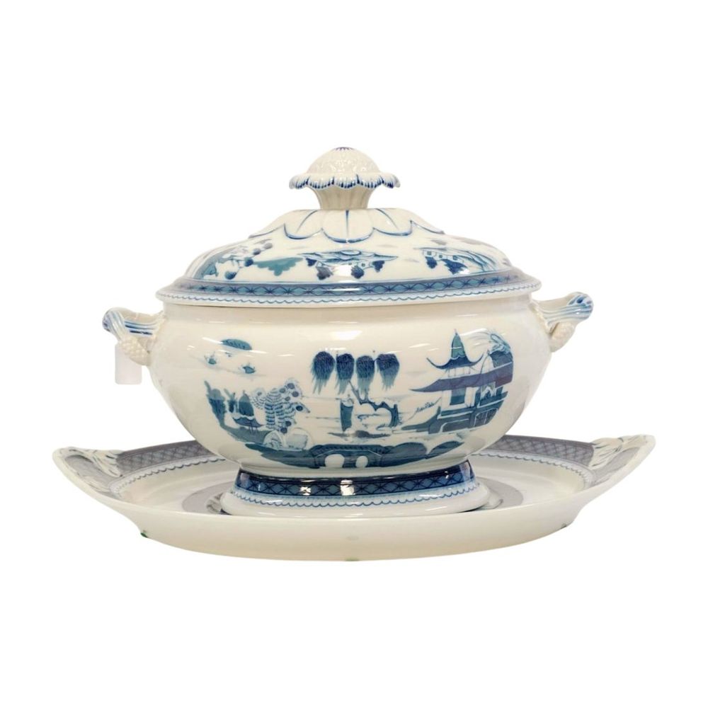 Lot 152: MOTTAHEDEH HISTORIC CHARLESTON TUREEN CANTON