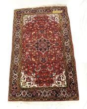 Lot 186: RED SAROUK PERSIAN RUG 5 FT