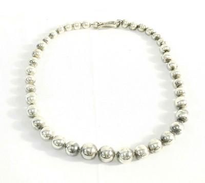 Lot 210: VINTAGE TAXCO STERLING GRADUATED BEAD NECKLACE