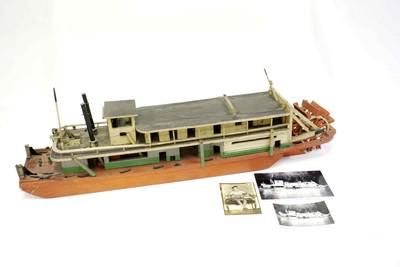 Lot 241: 1930s FOLK ART PADDLE STEAMER BOAT "ADVANCE" J.W. EVERSOLE