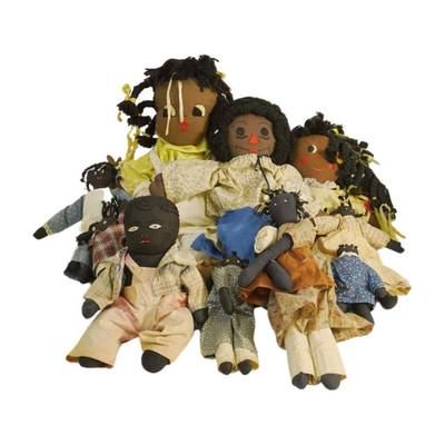 Lot 268: 10 VINTAGE AFRICAN AMERICAN FOLK ART DOLLS