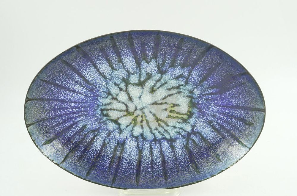 Lot 274: MCM COPPER & ENAMEL BOWL S. HOPPER