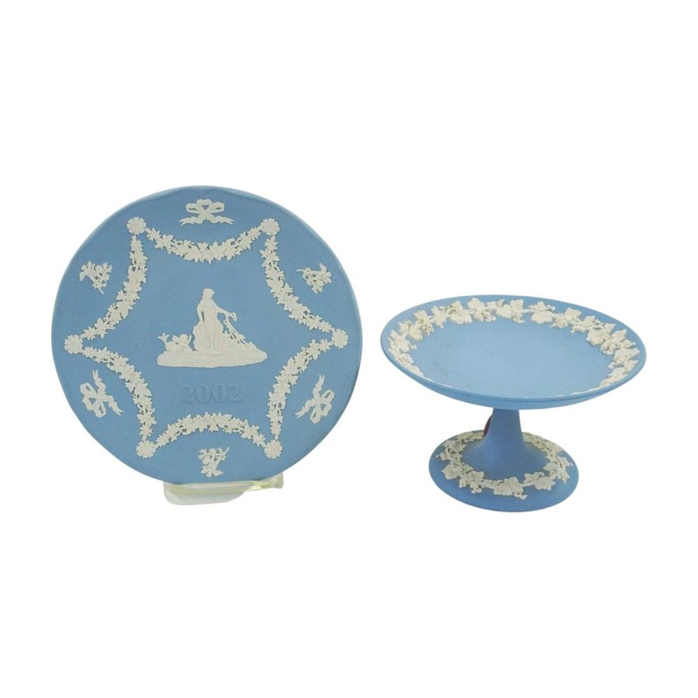 Lot 280: 2PC WEDGWOOD BLUE JASPERWARE