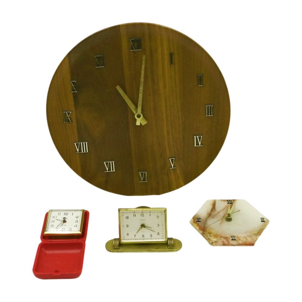 Lot 281: 4 VINTAGE CLOCKS MCM KIENZLE +