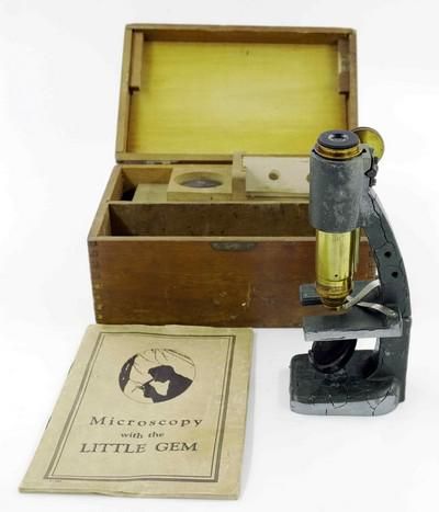Lot 291: BAUSCH & LOMB LITTLE GEM MICROSCOPE