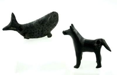 Lot 293: 2 VINTAGE BARRO NEGRO POTTERY WHISTLES