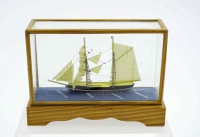 Lot 308: VINTAGE CASED MODEL CLIPPER SHIP