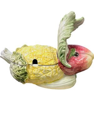 VIETRI ITALIAN MAJOLICA RABBIT COVERED TUREEN. Vintage Italian Rabbit Covered Tureen, part of 