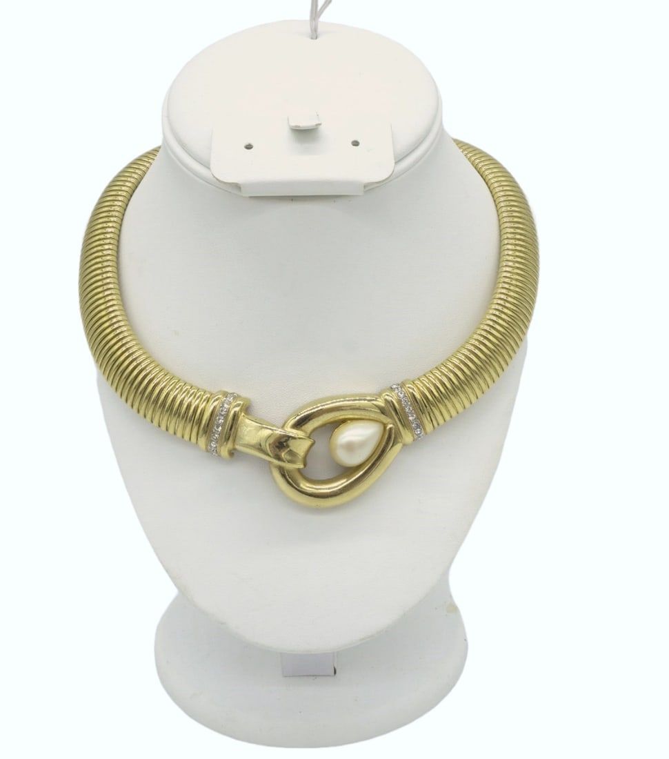 Lot 45: VINTAGE RICHELIEU DESIGNER GOLD TONE PEARL NECKLACE