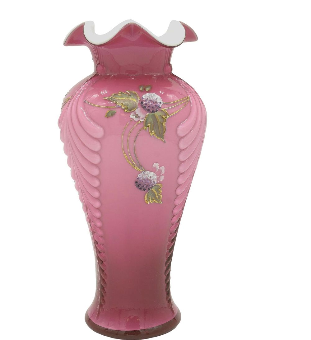 Lot 47: RARE VINTAGE HAND PAINTED ENAMELED FENTON ART GLASS VASE