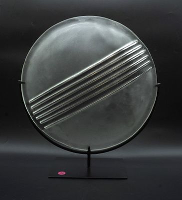 LARGE CONTEMPORARY ART GLASS CHARGER ON STAND. Contemporary Art Glass Charger on Iron Stand. 