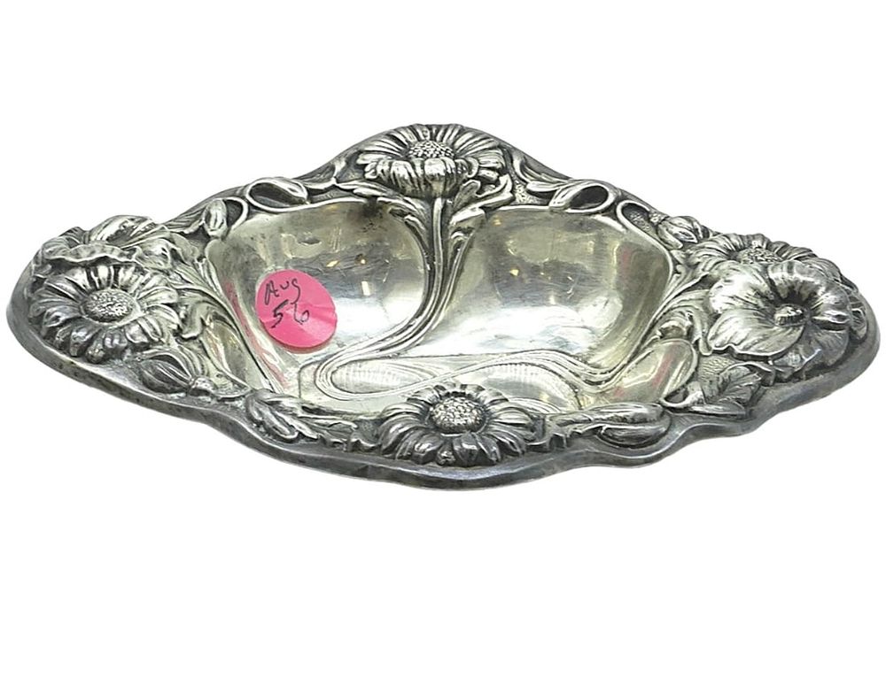 Lot 56: ART NOUVEAU STERLING SILVER BOWL