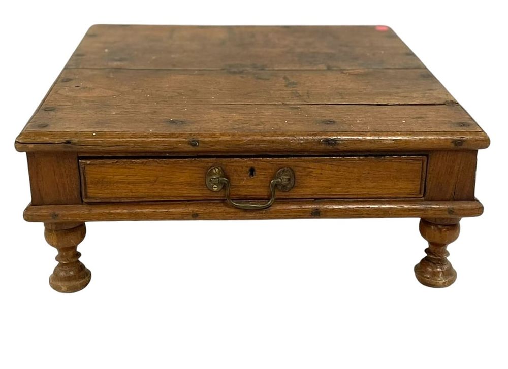 Lot 74: ANTIQUE SLANT TOP TRAVEL WRITING DESK