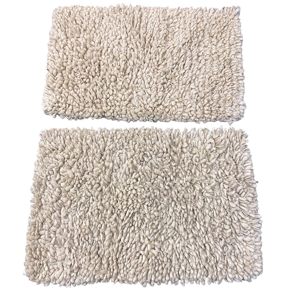 Lot 89: PAIR OF 3 x 5 CUSTOM HAND WOVEN SHAG RUGS- GDC