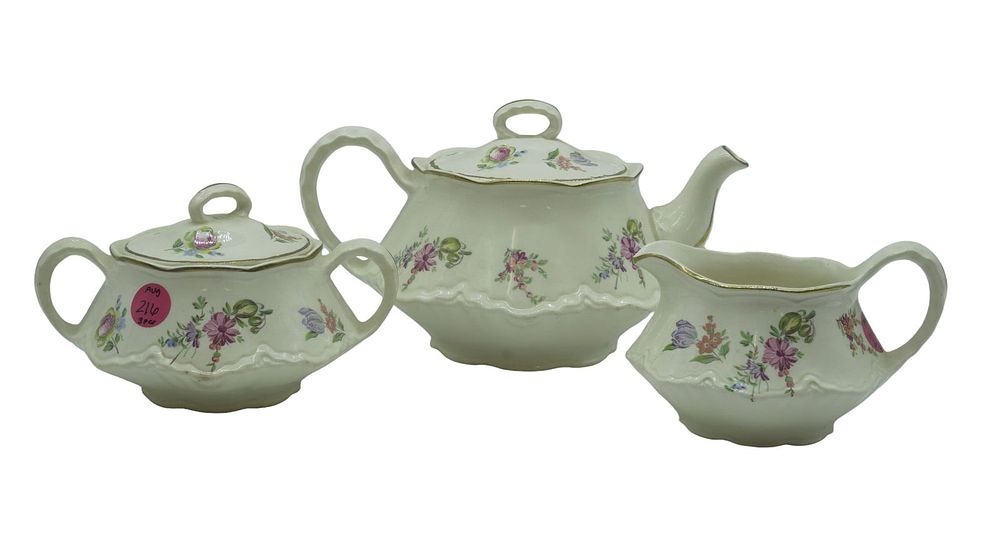 Lot 216: HOMER LAUGHLIN HOUSEHOLD INSTITUTE "PRISCILLA" PATTERN TEA SET