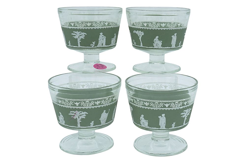 Lot 310: 4 JEANNETTE HELLENIC GREEN CHAMPAGNE / TALL SHERBET