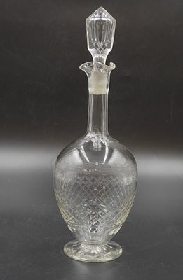VINTAGE BACCARAT CRYSTAL ROHAN DECANTER. Vintage Baccarat Crystal Decanter in the "Rohan" 