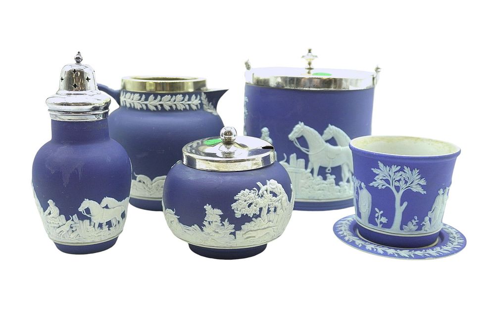 Lot 57: 5 pc WEDGWOOD BLUE JASPER HUNT SCENE
