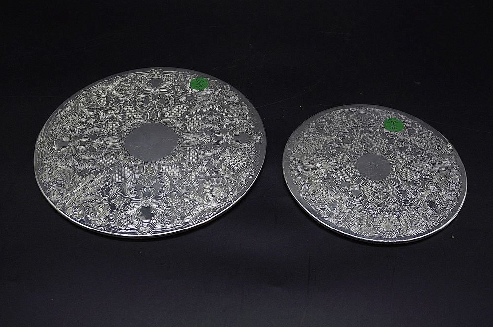 Lot 58: 2 ORNATE SILVERPLATE TRIVITS / HOT PLATES