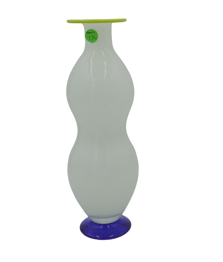 Lot 59: ORREFORS ERIKA LAGERBIELKE LARGE SOLO VASE