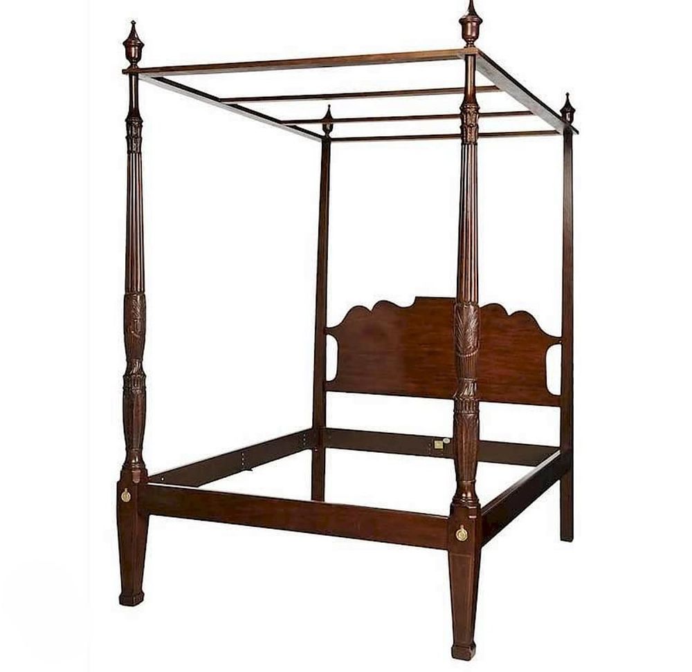 Lot 132: HISTORIC CHARLESTON BAKER KING SIZE RICE BED