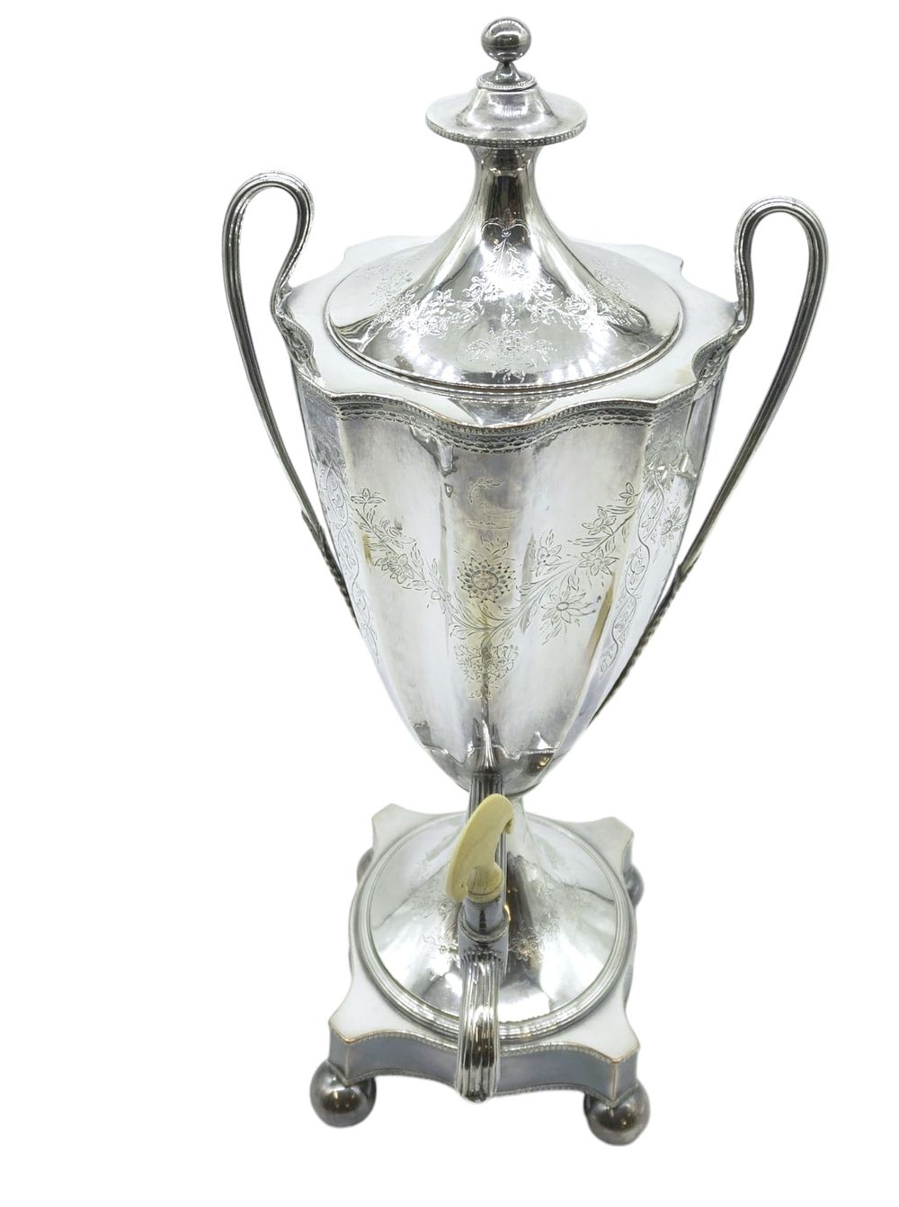Lot 152: LARGE AESTHETIC ERA SHEFFIELD PLATE TEA URN
