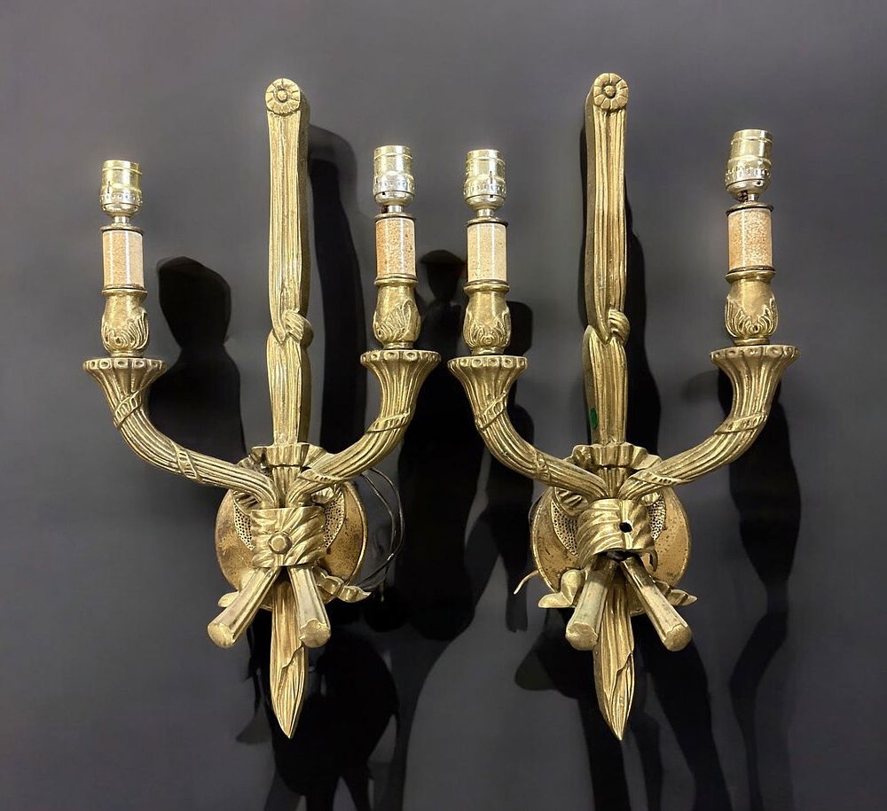 Lot 155: ANTIQUE PAIR BRASS ELECTRIFIED SCONCES