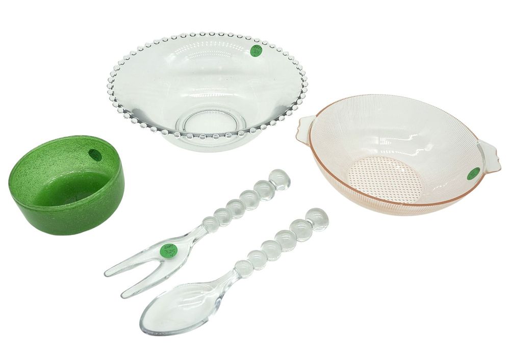 Lot 325: 4 pc VINTAGE GLASS INCL CANDLEWICK BOWL