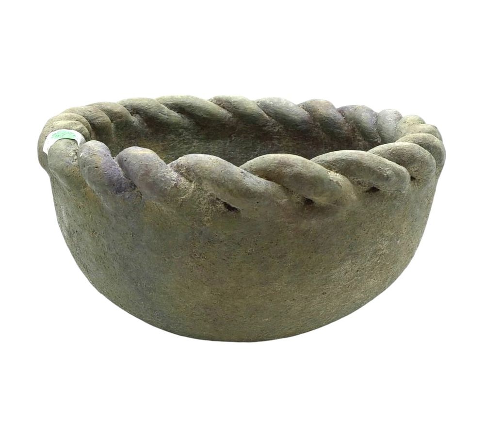 Lot 355: DECORATIVE ROUND BOWL/PLANTER