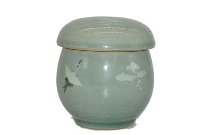 KOREAN CELADON CRANE TEACUP. Antique / Vintage Korean Pottery Celadon Teacup with Strainer. 