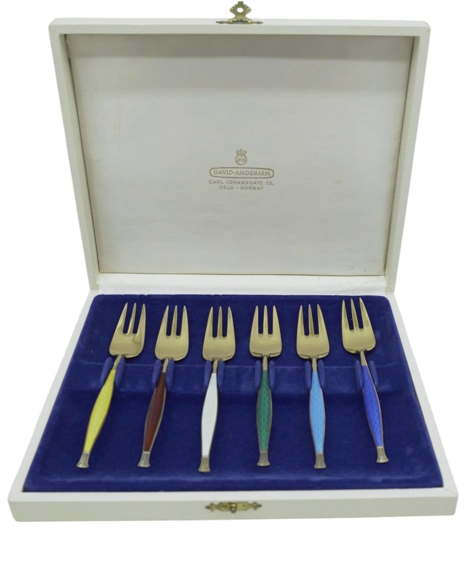 Lot 154: 6 DAVID ANDERSON STERLING ENAMELED FORKS BOXED SET