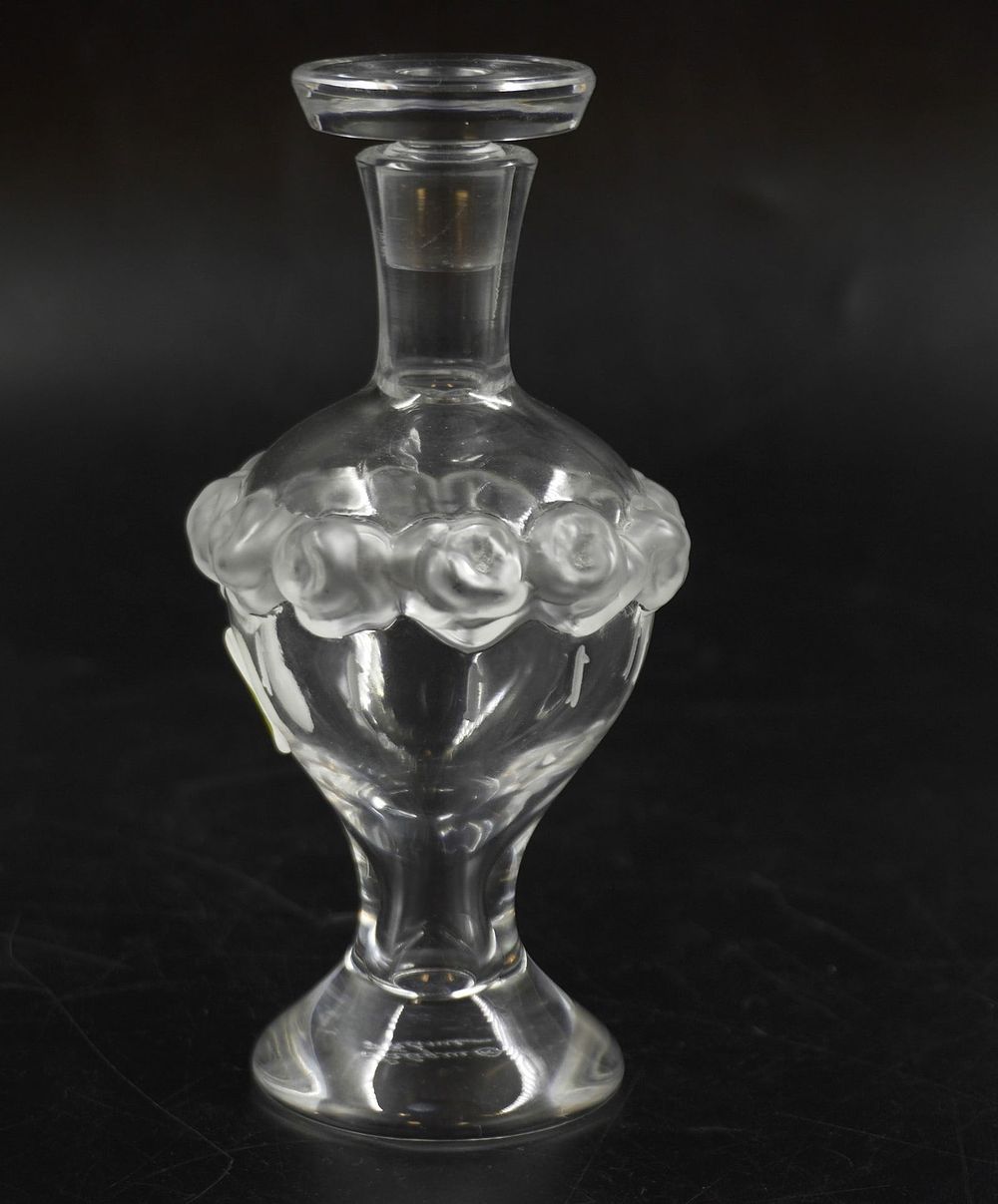 Lot 181: LALIQUE CRYSTAL "MARTIN" PERFUME BOTTLE & STOPPER