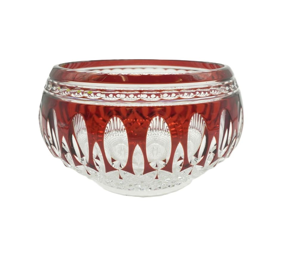 Lot 194: WATERFORD CRYSTAL CLARENDON RUBY BOWL