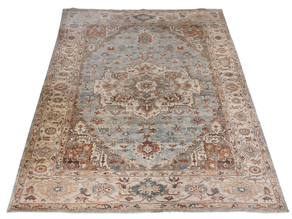 Lot 239: LARGE SAFAVIEH TURKISH RUG MONACO