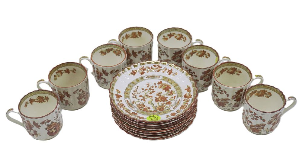 Lot 322: SET OF 8 SPODE INDIAN TREE DEMITASSE CUPS AND SAUCERS