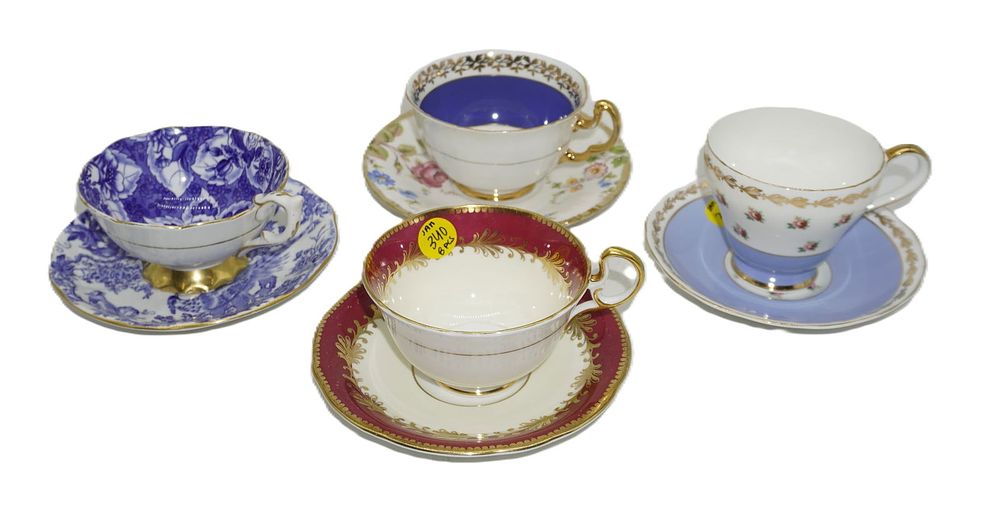 Lot 340: VINTAGE TEACUPS & SAUCERS - 8 PIECES