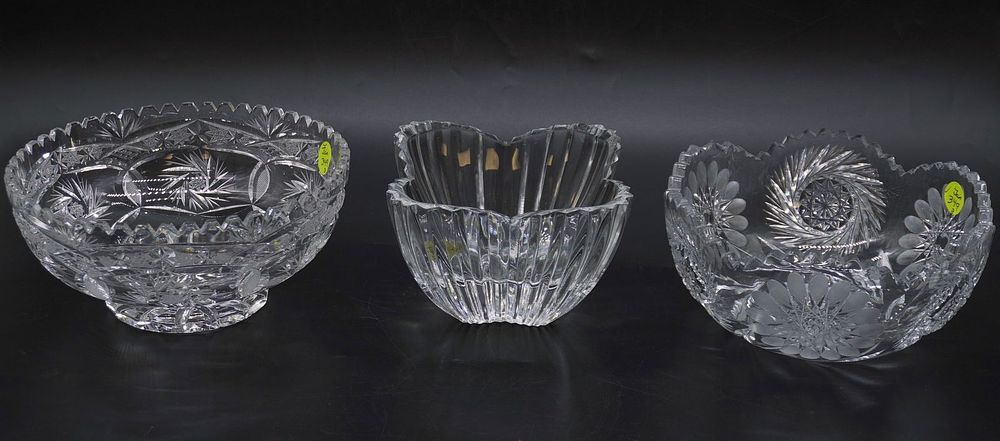 Lot 349: 3 VINTAGE CUT GLASS / CRYSTAL BOWLS