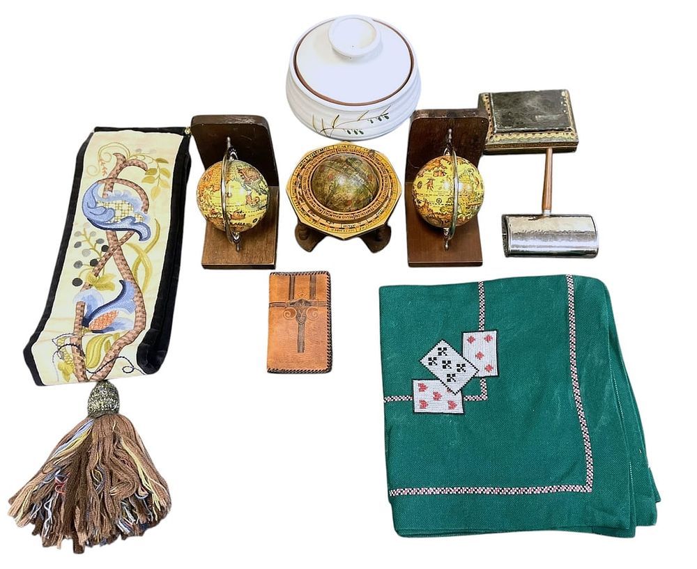 Lot 351: DEALER'S LOT - MCM DECOR