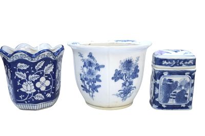 4 pc BLUE & WHITE PORCELAIN PLANTERS & JAR. 1- Rectangular Jar 3.5"x3"x5.25". 2- Planter with 