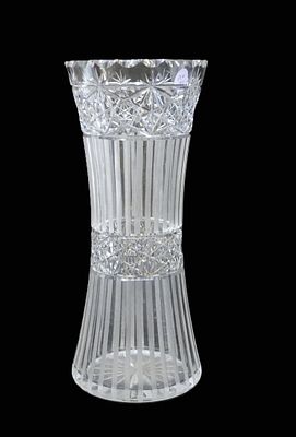AMERICAN BRILLIANT CUT GLASS VASE. American Brilliant Cut Glass Vase. Measures 4"x4"x10". 