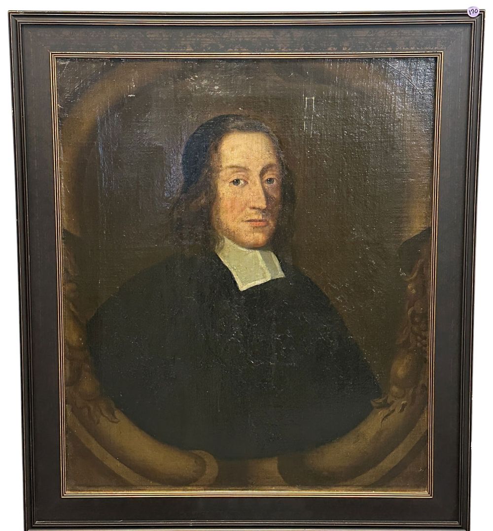 Lot 170: ANTIQUE PORTRAIT OF A GENTLEMAN OIL PAINTING